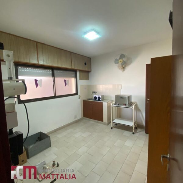 Gran propiedad en venta – funcional, amplia y con múltiples comodidades - Imagen 14