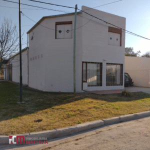🏡 Departamento en venta con local comercial y galpón