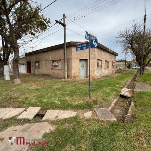 ¡Oportunidad en venta sobre avenida principal! - Imagen 2