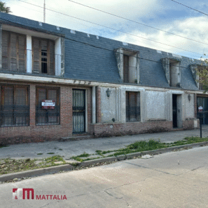 CASA AMPLIA IDEAL PARA REFACCIONAR