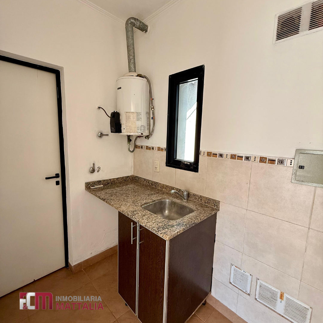 LOCAL EN ALQUILER - Imagen 4